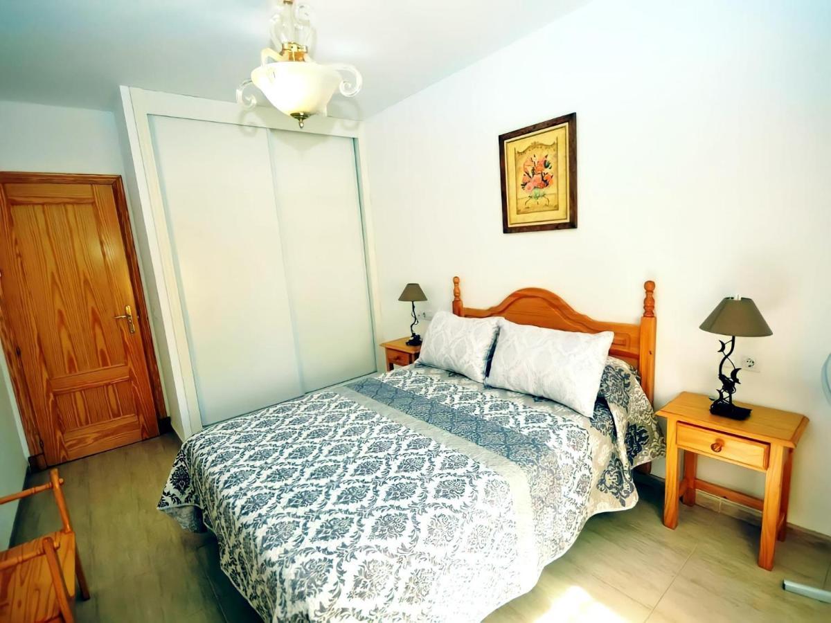 Apartamento Junto Al Mar Piscina Solo Familias Conil De La Frontera Exterior foto
